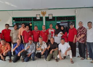 Mengasah Pengetahuan dan Cegah Penyakit Pikun, Panitia 17 Agustusan Rw 19 Perum Kopassus Gelar Cerdas Cermat Lansia