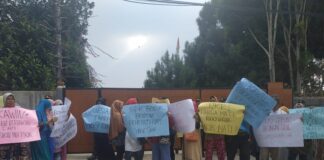 GPK Seruduk Rumah Rocky Gerung Di BogorÂ