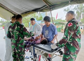 Gelar Khitanan Massal Anak-anak Perbatasan Saat Peringatan Maulid Nabi