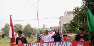 SAMBUT HARI PAHLAWAN PNIB KEMBALI LAKUKAN KIRAB MERAH PUTIH DAN ZIARAH MAKAM PAHLAWAN BERSAMA MASYARAKAT
