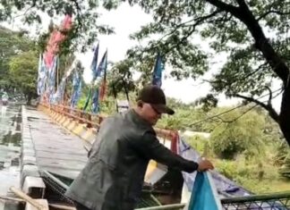 Baliho APK Banyak Yang Roboh, Kinerja Bawaslu Dipertanyakan