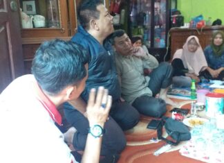 Caleg DPRD Dapil 1 Kab Bogor Rahmat Gunawan Sambangi Warga Puspanegara Citeureup