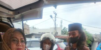 Hari Terakhir Kampanye, Dwi Hidayati, Caleg Hanura Sapa Warga Berkeliling