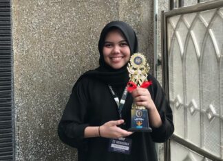Putri Lokal Juarai Lomba Bahasa Internasional