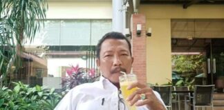 Diduga Lawan Politik Panik, Baliho Sosialisasi SS Maju di Pilkada Depok di Rusak Orang Tak Dikenal