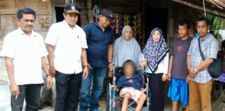 Satu Keluarga Di Desa Gunong Pungki Tadu Raya Tinggal Di Rumah Tidak Layak Huni