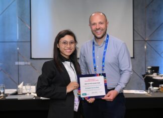 Inovasi Briket Ramah Lingkungan Bawa Mahasiswi ke Afrika Selatan