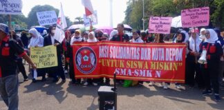 DKR Datangi Istana Jokowi: Kebijakan 32 Orang/Kelas Korbankan Siswa Miskin Ditolak Bersekolah