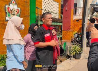 DKR Kembali Dampingi Orang Tua Siswa Datangi SMAN 4: Siswa Dari Keluarga Miskin Harus Bisa Sekolah