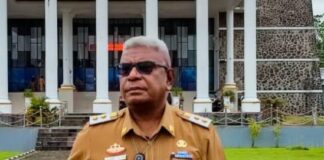 Astaga!! Menjelang Akhir Masa Jabatan, Johanes Rettob Tinggalkan Defisit 800 Miliar