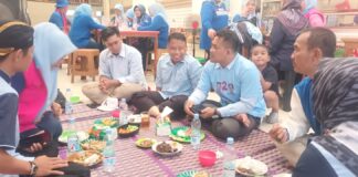 Sarapan Diwarung Cak Munir Supian Suri Disambut Hangat Para Pedagang Pasar Cisalak