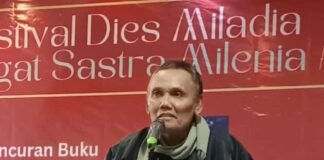 Ultah JSM ke-4 : Penyair Pulo Lasman Simanjuntak Baca Puisi, Komponis Ananda Sukarlan Sampaikan Testimoni