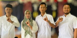 Calon Bupati OKI Dja’far Shodiq Gunakan Hak Pilih di Desa Makarti Mulya