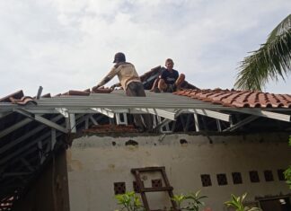 Pekerjaan Pemeliharaan Gedung SDN 3 Tapos Tapos Depok Diduga Siluman