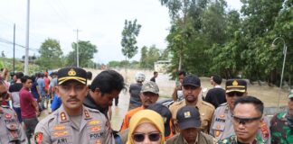 Bupati Demak Bersama Kapolres dan Dandim Berikan Bantuan Warga Terdampak Banjir