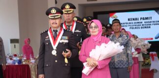 Polres Demak Gelar Pelepasan Anggota Purna Tugas