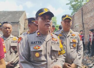 Polres Demak Beri Bantuan kepada Korban Kebakaran di Desa Wonosekar