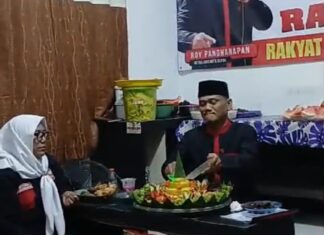 DKR: Potong Tumpeng dan Buka Puasa Bersama Simbol HUT DKR 17