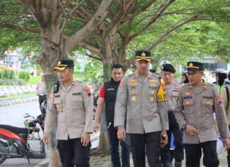 Kapolres Demak Berbagi Takjil, Ringankan Beban Pemudik di Bulan Ramadhan
