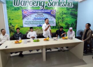 MENJALIN SILAHTURAHMI WARTAWAN DEPOK MENGUNDANG BPN DAN HUMAS DPRD DI WAROENG SADESHA