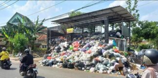 Jaminan Kepastian Bagi Kelompok Pengelola Sampah Organik di Depok