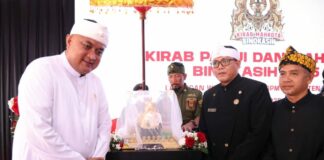 Rudy Susmanto Sambut Kedatangan Mahkota Binokasih Keraton Sumedang Larang