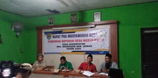RAPAT PRA MUSYAWARAH DESA PENDIRIAN KOPERASI DESA MERAH PUTIH DESA KEBONBATUR KECAMATAN MRANGGEN KABUPATEN DEMAK