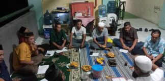 MEMPERERAT SILAHTURAHMI ALUMNI ALUMNI SMA 39/86 MENGGELAR DOA BERSAMA DENGAN WARGA RUSUNAWA BANJARAN PUCUNG CILANGKAP TAPOS DEPOK