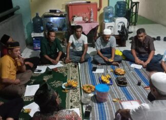 MEMPERERAT SILAHTURAHMI ALUMNI ALUMNI SMA 39/86 MENGGELAR DOA BERSAMA DENGAN WARGA RUSUNAWA BANJARAN PUCUNG CILANGKAP TAPOS DEPOK