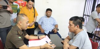 Tersangka TS, Pelaku Kerusuhan di Harjamukti Tahap Dua di Kejari Depok