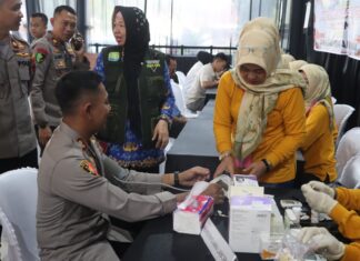 Polres Demak Hadirkan Layanan Kesehatan Dan Bakti Sosial Dalam Menyambut Hari Bhayangkara Ke-79