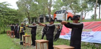 Gelar Latihan Menembak, Kapolres Demak : Latihan Ini Bertujuan Meningkatkan Kemampuan Anggota