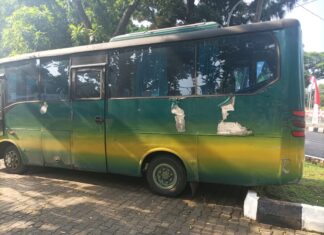 Bus Pegawai Pemda Kabupaten Bogor Terlihat ” Korengan” Kemana Anggaran Pemeliharaannya?