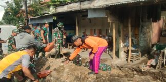 Memasuki Hari Ke-18, Satgas TMMD Reguler Ke-125 Kodim 0735/Surakarta Bahu-membahu Kebut Sasaran Fisik Perbaikan Saluran Air