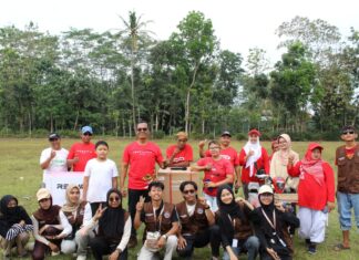 Jalan Sehat Dan Senam Anti Stunting Dalam Rangka Memeriahkan HUT RI Ke-80 Diselenggarakan Kelompok Dua KKN-T Universiras Alma Ata Yogyakarta