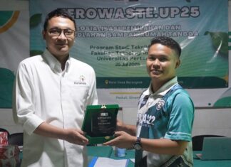 Olah Sampah Mandiri, UPER Hadirkan Komposter Putar di Desa Barengkok