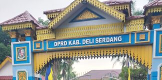 AMPK Gruduk Kantor DPRD Meminta Kembalikan Uang Perjalanan Dinas