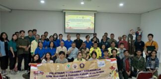 Gandeng Damkar, Pemuda Katolik Kota Bogor dan OMK Sukasari Gelar Pelatihan Pemadaman Kebakaran