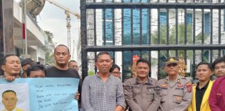 Forum Keadilan Sosial Rakyat Indonesia (FRAKSI) Geruduk Kejati Sumut: Desak Pemeriksaan Zakky Sahri Dan Hamdani Terkait SPPD