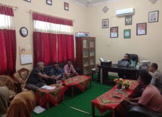 LSM LAKI dan Masyarakat Desa Seuneubuk Jalan Apresiasi Responsif Camat Idi Tunong