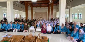 Workshop Anti-Bullying: Mahasiswa KKNT Universitas Alma Ata Bangun Persahabatan Di Sekolah