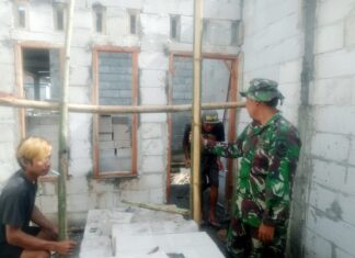 Satgas TMMD Kodim Boyolali dan Warga Kompak Rehap Rumah Ibu Siti di Ampel