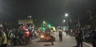 Detik – Detik Truk Rem Blong, Terjadi Kecelakaan Karambol di Depan Terminal Banyumanik