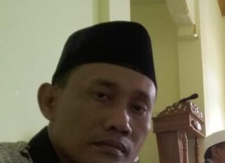 MENELITI MARAKNYA PERCERAIAAN DI KALA SUAMI SEDANG BERMASALAH