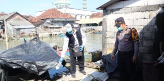 Polres Demak Tangani Kebakaran di Wedung, Seorang Lansia Alami Luka Bakar