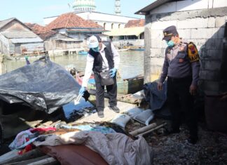 Polres Demak Tangani Kebakaran di Wedung, Seorang Lansia Alami Luka Bakar