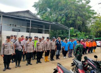 Pasca Banjir Surut, Aksi Gotong Royong Pembersihan Rumah Warga Mulai Digencarkan