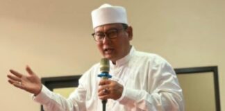 ANGGOTA DPRD KOTA DEPOK H. HAMZAH BUKBER BERSAMA WARGA CIMPAEUN PERKUAT UKHUWAH DAN SOSIAL WARGA