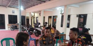 Sinergi Tanpa Batas: Polsek Mranggen dan PAC Pemuda Pancasila Bagikan Takjil di Jalur Semarang-Purwodadi