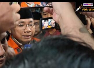 Akhirnya! KPK Resmi Kenakan Baju Oranye Pada Yaqut Terkait Kasus Dugaan Korupsi Kuota Haji